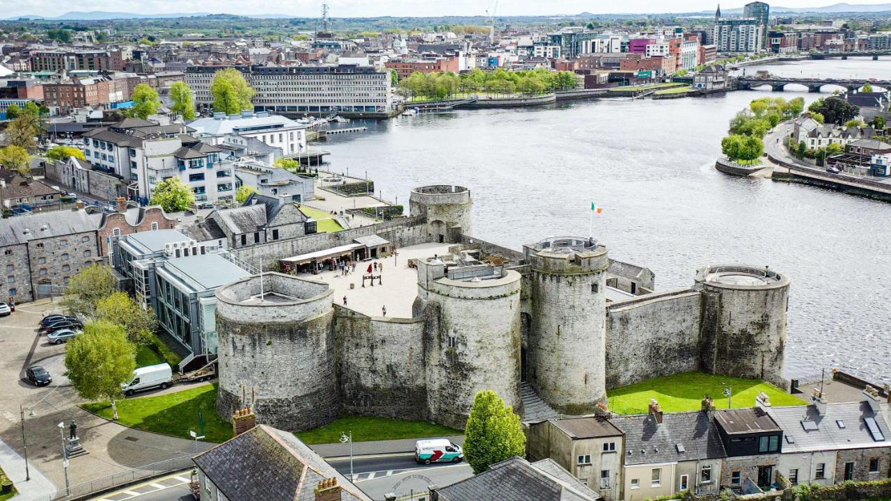 Radisson BLU Hotel&Spa, Limerick Junction Exterior foto